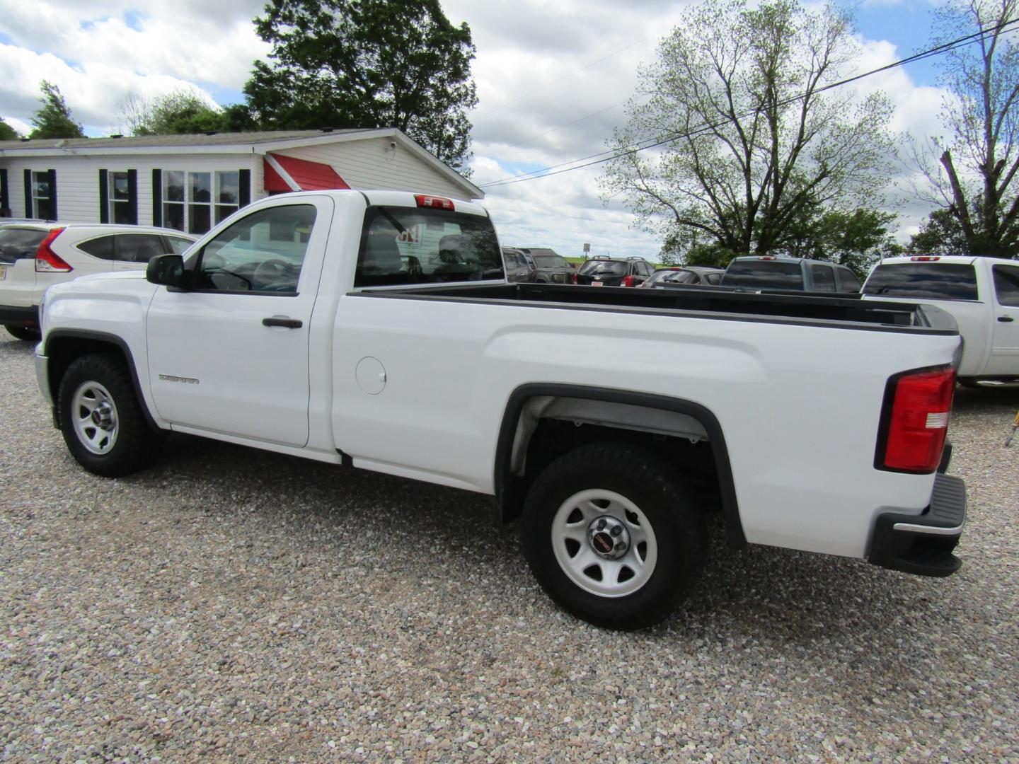 2017 White /Gray GMC Sierra 1500 (1GTN1LEC2HZ) , Automatic transmission, located at 15016 S Hwy 231, Midland City, AL, 36350, (334) 983-3001, 31.306210, -85.495277 - Photo#4